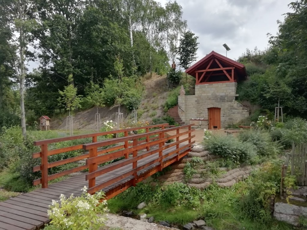 Poříčí u Litomyšle: rekonstruovaný sklípek se solárním ostrovním systémem